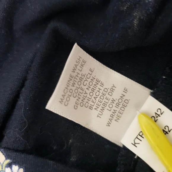 J. Jill Halter Neckline Sleeveless Tunic Navy Tile Print Size Small Petite - Picture 8 of 8